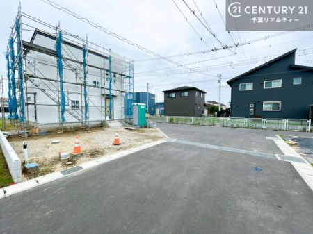 �O�ʓ��H�܂ތ��n�ʐ^ �u���̕����C�ɂȂ�I�v�u�������Ăǂ�ȏ��H�v�u�����Əڂ����m�肽���I�v�Ǝv������A���C�y�ɂ����k���������B