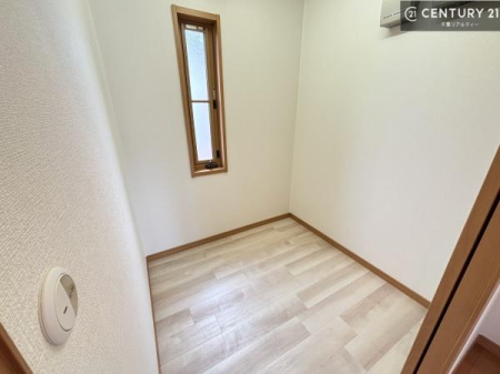 ���̑����� �����̂��ē����\�ł��B�A������������΁A�������̂����w���ł��܂��̂ł��C�y�ɂ��₢���킹���������B���d���A��ɂ��ǂ����I���v�]�ɂ��킹�āA��]�̂��Ƃ�K���T���܂��I�����܂��I
