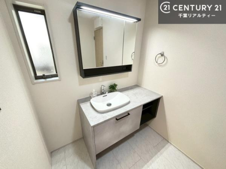 ���ʑ�E���ʏ� �g�Ȃ�𐮂�����ʏ��́A���������厖�ł��I������̐������̂��镵�͋C�����o�I�C�����悭���g�����������܂��B