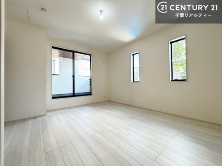 �Q�� �o���R�j�[�ɖʂ��Ă���m���ł��B���邭�����肪����A���C����������ł��܂��I���N���āA�O�ɏo�Ĕw�L�т����[�ċz�����ǂ������}������邱�Ƃ��ł��܂��B