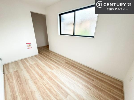 ���r���O�ȊO�̋��� ���[�X�y�[�X�����Ă��܂��I�������X�b�L�����ڂ��鎖���ł��܂��ˁB
�Ƌ��I�΂Ȃ��V���v���ȃf�U�C���ׁ̈A�Ƌ��I�΂����C�ɓ���̋�ԍ�肪�ł������ł��ˁB