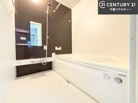 ���� �������������l�̕��͋C�̃o�X���[���́A�����o�Ă��ăo�X�^�C�����[���I
���d���撣���Ă��邲�J���ɂ��D�݂̍���̓����܂����āA�y����ł݂Ă͂������ł��傤���H