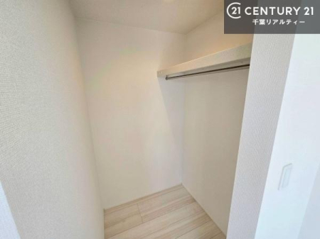���[ �E�H�[�N�C���N���[�[�b�g�t���ł��B��������̂��m���Ȃǂ����[���Ă��������ł��ˁI���ɂ���@�������ȂǋG�ߕ��̑傫�ȉƓd�����[�ł��܂��I