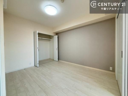 �m�� �V���v���Ƀf�U�C������Ă��邽�߁A�Ƌ��I�т܂���I
���C�ɓ���̉Ƌ��u���Ă��낰���Ԃ���邱�Ƃ��ł��܂��B
