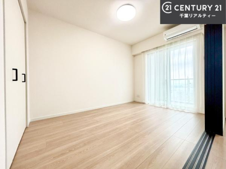 �m�� �o���R�j�[�ɖʂ��Ă���m���ł��B���邭�����肪����A���C����������ł��܂��I���N���āA�O�ɏo�Ĕw�L�т����[�ċz�����ǂ������}������邱�Ƃ��ł��܂��B