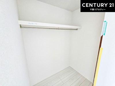 ���[ �E�H�[�N�C���N���[�[�b�g�t���ł��B��������̂��m���Ȃǂ����[���Ă��������ł��ˁI���ɂ���@�������ȂǋG�ߕ��̑傫�ȉƓd�����[�ł��܂��I