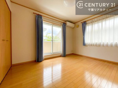 �m�� ���邭���ʂ��̗ǂ������ł��B�u�V���v���v�Ƀf�U�C�����ꂽ�����B���R�x�������̂ŉƋ�⃌�C�A�E�g�ł��D�݂̋�Ԃ�n��グ���܂��B�����x�A���n�ɂĂ��m�F���������B