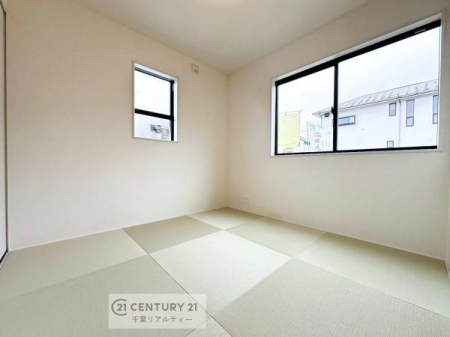 �a�� �y���d�l�z�a���ł͂��q�l���]��ł����������S�z�͂قƂ�ǂ���܂���B
�Ǝ��̍��ԂɃ}�}��p�p���Q�����Ŏg����x�e�X�y�[�X�Ƃ��Ă����p�I