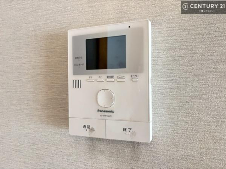 ���̑����� TV���j�^�[�t���C���^�[�z��������A�K��҂��f���Ŋm�F���Ă���Ή��ł��邽�߁A�h�Ɩʂ����S�ł��B���q�l�̂�����Ԏ��ɂ��S�����A���Ƒ��̈��S�E���S�ȕ�炵���T�|�[�g���܂��B