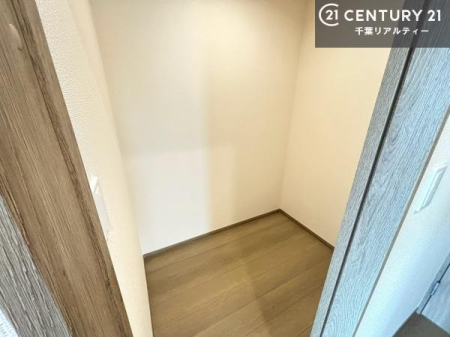 ���[ �[�˕t���I
�����Ղ艜�s���̂�����[�X�y�[�X�I�G�߂��̂̃C���e���A�̎��[�₨�m���̎��[�ɕ֗��ł��I