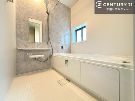 ���� �������������l�̕��͋C�̃o�X���[���́A�����o�Ă��ăo�X�^�C�����[���I
���d���撣���Ă��邲�J���ɂ��D�݂̓����̓����܂����āA�y����ł݂Ă͂������ł��傤���H