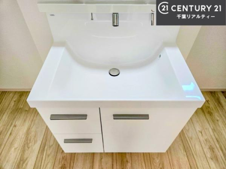 ���ʑ�E���ʏ� �[�����ʑ�{�E���́A�������˂ɂ����̂ł�����ꂪ�y�X�I���������ۂĂ܂��I
�L���C�Ȑ��ʏ��Ŏ��������̃��`�x�[�V�������オ��܂��ˁI