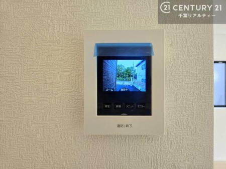 ���̑� TV���j�^�[�t�C���^�[�t�H���������B���K�҂̊���m�F���Ă���Ή��ł��邽�߁A�h�Ɩʂɂ��z�����ꂽ���S�̐ݔ��ł��B