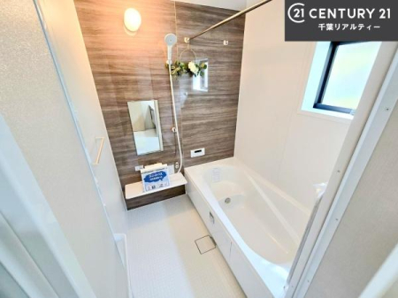���� �������������l�̕��͋C�̃o�X���[���́A�����o�Ă��ăo�X�^�C�����[���I
���d���撣���Ă��邲�J���ɂ��D�݂̓����̓����܂����āA�y����ł݂Ă͂������ł��傤���H
