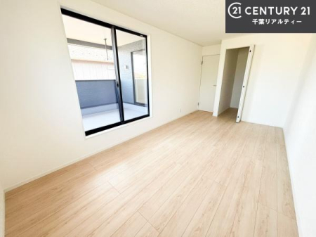 �m�� �o���R�j�[�ɖʂ��Ă���m���ł��B���邭�����肪����A���C����������ł��܂��I���N���āA�O�ɏo�Ĕw�L�т����[�ċz�����ǂ������}������邱�Ƃ��ł��܂��B