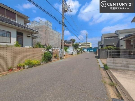 �O�ʓ��H�܂ތ��n�ʐ^ ���ӊ���A���q�l�̂���]�ɍ������������ꏏ�ɂ��ē���v���܂��B�Z��[���A�h�o�C�U�[�ɂ�邲���k������܂��B���Ђ͂��₢���킹�ɑ��Ή����܂��I���҂������܂���I