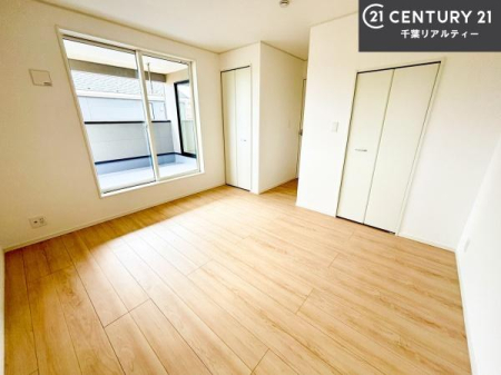 �m�� �o���R�j�[�ɖʂ��Ă���m���ł��B���邭�����肪����A���C����������ł��܂��I���N���āA�O�ɏo�Ĕw�L�т����[�ċz�����ǂ������}������邱�Ƃ��ł��܂��B