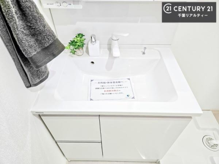 ���ʑ�E���ʏ� �[�����ʑ�{�E���́A�������˂ɂ����̂ł�����ꂪ�y�X�I���������ۂĂ܂��I
�L���C�Ȑ��ʏ��Ŏ��������̃��`�x�[�V�������オ��܂��ˁI