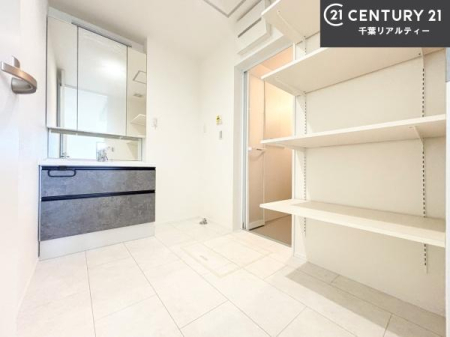 ���ʑ�E���ʏ� �g�Ȃ�𐮂�����ʏ��́A���������厖�ł��I������̐������̂��镵�͋C�����o�I�C�����悭���g�����������܂��B