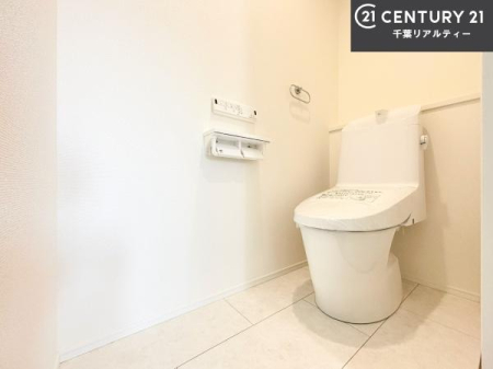 �g�C�� �������֍��ɂ��A�~��͕֍����g�����ł���̂ŗ₽���֍��ɍ��炸�ɍςފ������d�l�ł��I�V���v���ȃJ���[����Ƃ��Ă���̂ŁA������ꂪ���₷���ł��B
