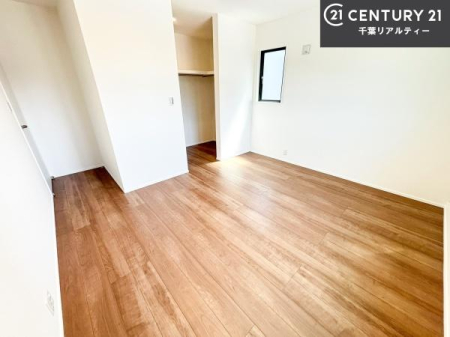 �Q�� ���[�͂̂���m���ł��B����������������L�X�Ǝg���ċC�������ǂ��ł��I
�L���C�Ȗ��邢�������ŉ߂����̂́A�X�ɂ̂�т�������ł��܂��ˁI