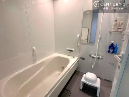 ���� �������������l�̕��͋C�̃o�X���[���́A�����o�Ă��ăo�X�^�C�����[���I
���d���撣���Ă��邲�J���ɂ��D�݂̓����̓����܂����āA�y����ł݂Ă͂������ł��傤���H