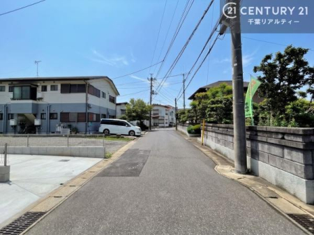 �O�ʓ��H�܂ތ��n�ʐ^ �S�䂭�܂Ō��n����������������悤�A�����ē��̂��p�ӂ������Ă���܂��B���C�y�ɂ��₢���킹�̏�A���z�̕�炵�ւ̈�������i�߂��������I
