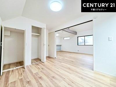 �q������ ���r���O�Ɨאڂ����m���I�e�䂳��͖ڂ��͂��₷����Ƃ����Ȃ���ł����q�l������邪�ł���̂ň��S�I���[�X�y�[�X���t���Ă���̂ł��Еt�����y�X�I