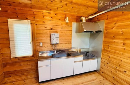 �L�b�`�� �Ǖt���L�b�`���Ȃ�ł͂̌����I�ȓ����ƁA��Ƃ肠���Ƒ��������@�\�I�ȃL�b�`���X�y�[�X�B�����̂����������K�ɂ͂��ǂ�܂��B