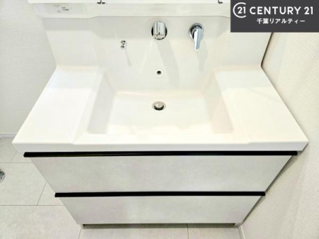 ���ʑ�E���ʏ� �[�����ʑ�{�E���́A�������˂ɂ����̂ł�����ꂪ�y�X�I���������ۂĂ܂��I
�L���C�Ȑ��ʏ��Ŏ��������̃��`�x�[�V�������オ��܂��ˁI