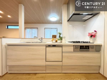 �L�b�`�� ���[�X�y�[�X���L�x�ŁA�����X�y�[�X���X�b�L���ƕЕt���Ђ�`�����p�ł��܂��I
���K�ɍ�Ƃ��ł��A�Ǝ��̌����A�b�v�I�����̗���������܂��I