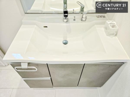 ���ʑ�E���ʏ� �[�����ʑ�{�E���́A�������˂ɂ����̂ł�����ꂪ�y�X�I���������ۂĂ܂��I
�L���C�Ȑ��ʏ��Ŏ��������̃��`�x�[�V�������オ��܂��ˁI