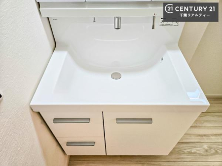 ���ʑ�E���ʏ� �[�����ʑ�{�E���́A�������˂ɂ����̂ł�����ꂪ�y�X�I���������ۂĂ܂��I
�L���C�Ȑ��ʏ��Ŏ��������̃��`�x�[�V�������オ��܂��ˁI