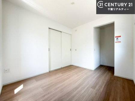 ���r���O�ȊO�̋��� ���邭���ʂ��̗ǂ������ł��B�u�V���v���v�Ƀf�U�C�����ꂽ�����B���R�x�������̂ŉƋ�⃌�C�A�E�g�ł��D�݂̋�Ԃ�n��グ���܂��B�����x�A���n�ɂĂ��m�F���������B