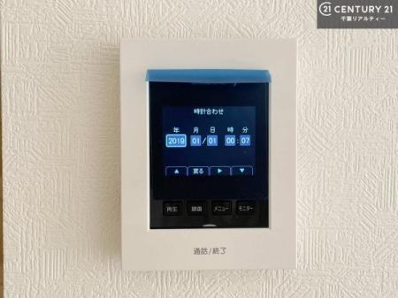 ���̑� TV���j�^�[�t�C���^�[�t�H���������B���K�҂̊���m�F���Ă���Ή��ł��邽�߁A�h�Ɩʂɂ��z�����ꂽ���S�̐ݔ��ł��B