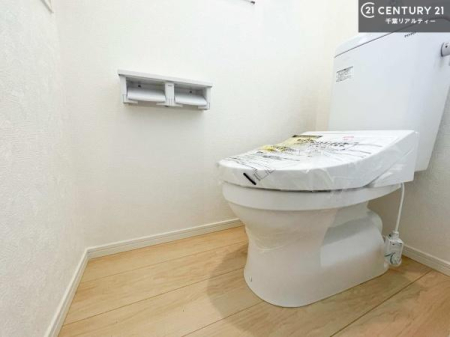 �g�C�� �������֍��ɂ��A�~��͕֍����g�����ł���̂ŗ₽���֍��ɍ��炸�ɍςފ������d�l�ł��I�V���v���ȃJ���[����Ƃ��Ă���̂ŁA������ꂪ���₷���ł��B