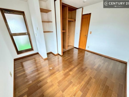 �m�� �V���v���Ƀf�U�C������Ă��邽�߁A�Ƌ��I�т܂���I
���C�ɓ���̉Ƌ��u���Ă��낰���Ԃ���邱�Ƃ��ł��܂��B