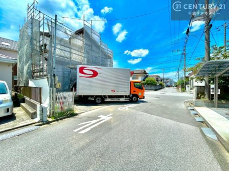 �O�ʓ��H�܂ތ��n�ʐ^ �u���̕����C�ɂȂ�I�v�u�������Ăǂ�ȏ��H�v�u�����Əڂ����m�肽���I�v�Ǝv������A���C�y�ɂ����k���������B
