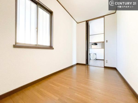 ���[ �[�˕t���I
�����Ղ艜�s���̂�����[�X�y�[�X�I�G�߂��̂̃C���e���A�̎��[�₨�m���̎��[�ɕ֗��ł��I