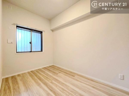 �m�� �V���v���Ƀf�U�C������Ă��邽�߁A�Ƌ��I�т܂���I
���C�ɓ���̉Ƌ��u���Ă��낰���Ԃ���邱�Ƃ��ł��܂��B
