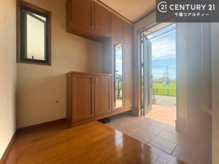 ���� �~���[�t���V���[�Y�{�b�N�X�t���Ȃ̂ŁA���ւ��Еt�����|�������₷���ł��I
�X�b�L���������ւŌ˂��J�����u�ԁA�������̂���S�n������Ԃ��o�}���Ă���܂��B