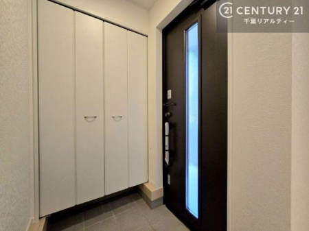 ���� ���ċA���Ă��Ă��A�������܁I�����������Ȃ�A�D�����}������Ă�����ԂɂȂ��Ă��܂��B
�㕔�����Ŗ��邭��������錺�ւł��I���ʂɂ͂������Ȕ��낪�������܂��I