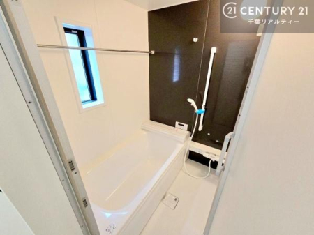 ���� �������������l�̕��͋C�̃o�X���[���́A�����o�Ă��ăo�X�^�C�����[���I
���d���撣���Ă��邲�J���ɂ��D�݂̓����̓����܂����āA�y����ł݂Ă͂������ł��傤���H