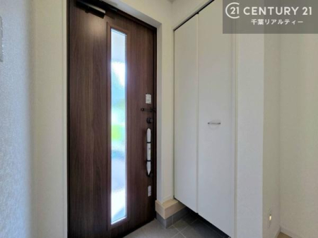 ���� ���ċA���Ă��Ă��A�������܁I�����������Ȃ�A�D�����}������Ă�����ԂɂȂ��Ă��܂��B
�㕔�����Ŗ��邭��������錺�ւł��I���ʂɂ͂������Ȕ��낪�������܂��I