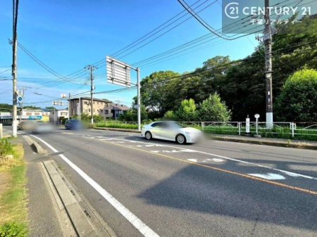 �O�ʓ��H�܂ތ��n�ʐ^ �S�䂭�܂Ō��n����������������悤�A�����ē��̂��p�ӂ������Ă���܂��B���C�y�ɂ��₢���킹�̏�A���z�̕�炵�ւ̈�������i�߂��������I