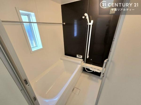 ���� �������������l�̕��͋C�̃o�X���[���́A�����o�Ă��ăo�X�^�C�����[���I
���d���撣���Ă��邲�J���ɂ��D�݂̓����̓����܂����āA�y����ł݂Ă͂������ł��傤���H