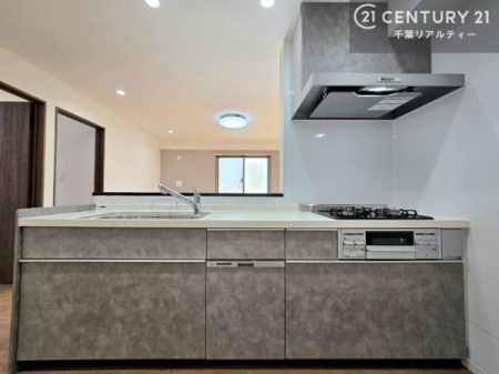 �L�b�`�� ���[�X�y�[�X���L�x�ŁA�����X�y�[�X���X�b�L���ƕЕt���Ђ�`�����p�ł��܂��I
���K�ɍ�Ƃ��ł��A�Ǝ��̌����A�b�v�I�����̗���������܂��I