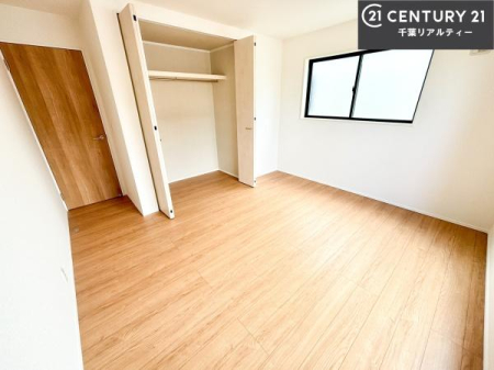 �m�� ���[���[�����Ă��邩�炱���A�������͂����L�X�B�|����Еt�������N�ɂȂ�A���S�n�̗ǂ���炵�������܂��B