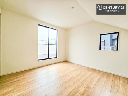 �Q�� �o���R�j�[�ɖʂ��Ă���m���ł��B���邭�����肪����A���C����������ł��܂��I���N���āA�O�ɏo�Ĕw�L�т����[�ċz�����ǂ������}������邱�Ƃ��ł��܂��B