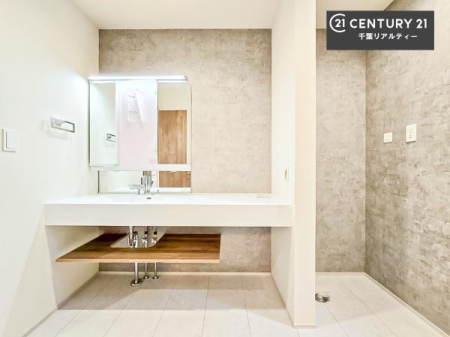 ���ʑ�E���ʏ� �I�[�v���^�C�v�̐��ʑ�́A�������ōa���Ȃ�������ꂪ���₷�����͓I�Ȑ��ʑ�ł��I�����̐g�x�x�����K�I